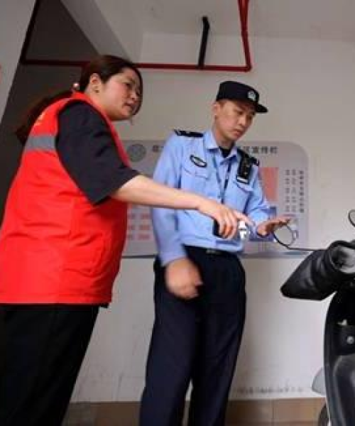 充电桩配件保险选型指南